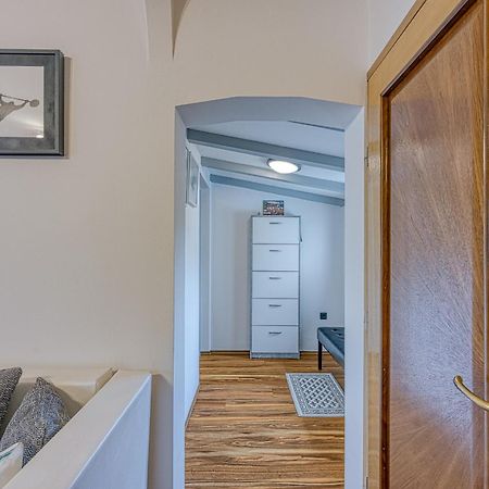 Apartments Suki روفينج المظهر الخارجي الصورة